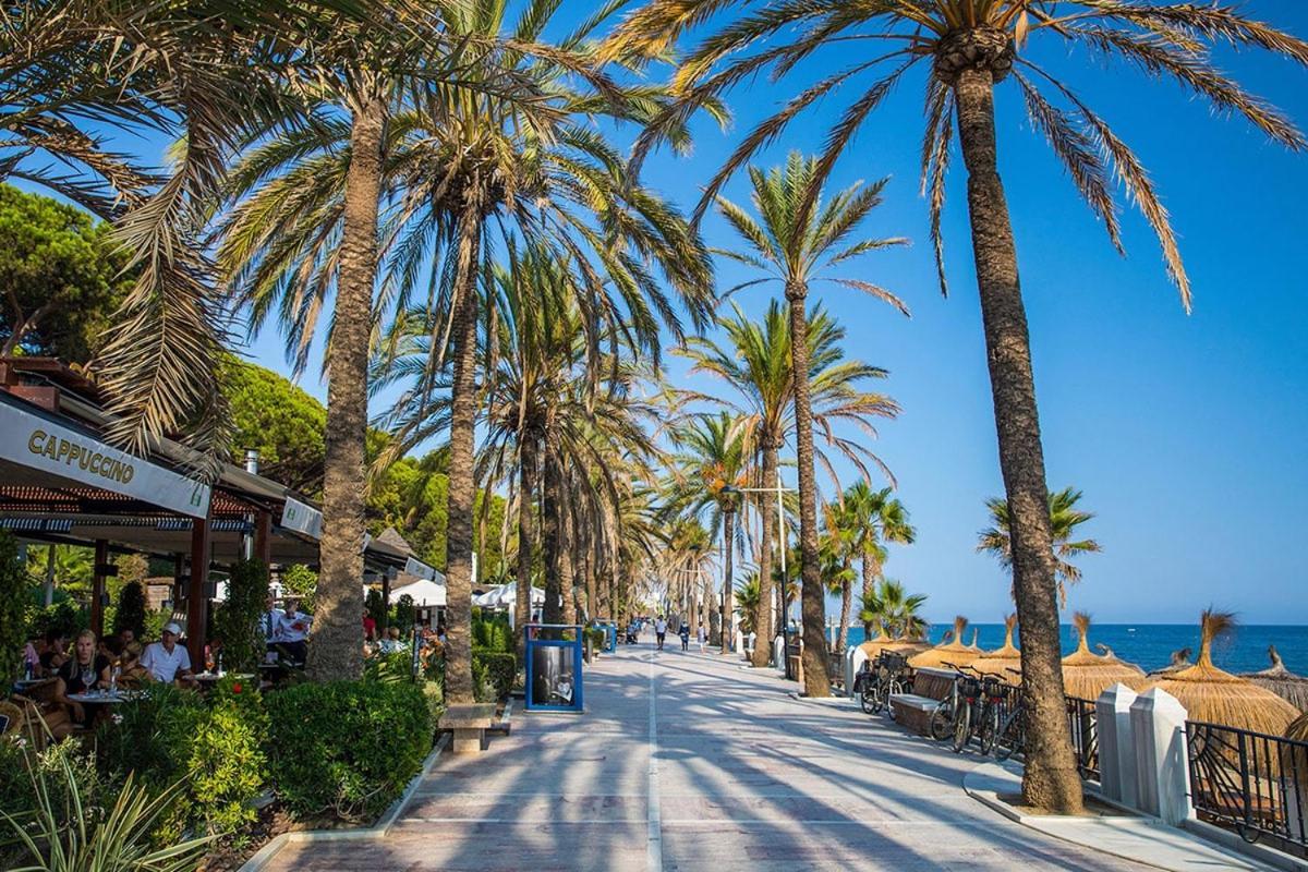 Fully Renovated Frontline Flat Apartman Marbella Kültér fotó